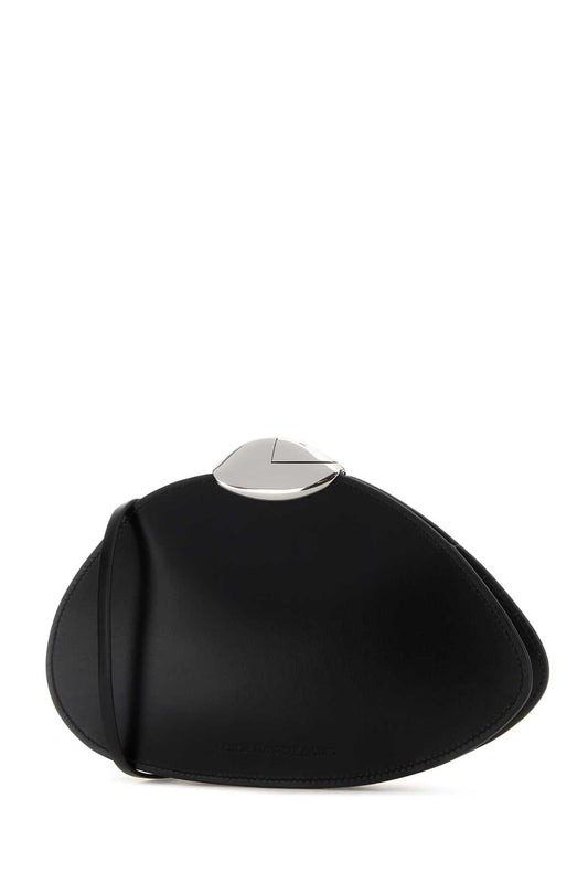 BELLE_DE_JOUR_0089052_NIGHTLY_Image_2