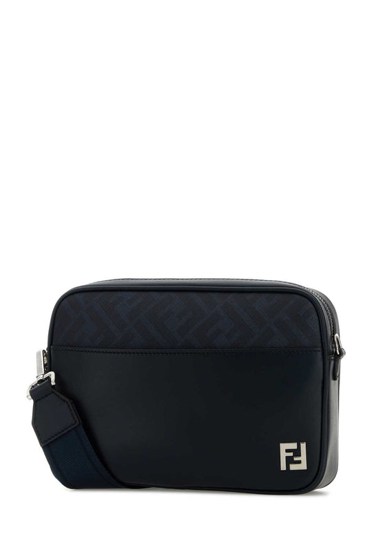 CAMERA_CASE_MED_COVERPU_FF_7M0286AV83_F1MLF_Image_2