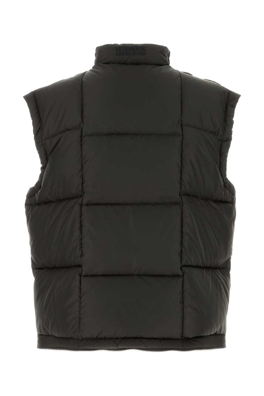 CUT-UP_PUFFER_VEST_UA65JA105B_BLACKOUT_Image_2