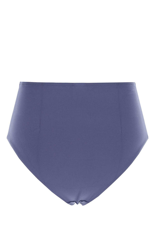 REMEMBER_042501_SIRENEE25_Image_2