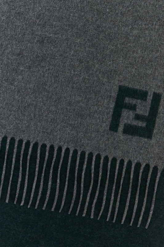 SCIARPA_IN_CASHMERE_CON_LOGO_FF_DOUBLE_FACE_FXS734AYBF_F1TTE_Image_2