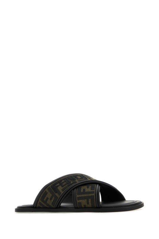 SLIDE_TESSJACQFFRICLOGO_7X1548AJZE_F0R7R_Image_2