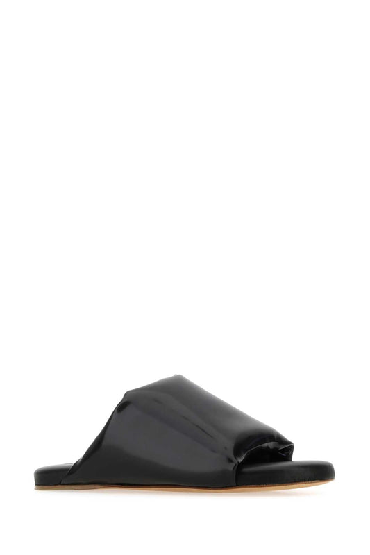 SLIPPERS_729892V2LR0_1000_Image_2