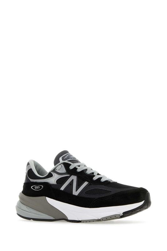SNEAKERS_W990BK6_BLACK_Image_2