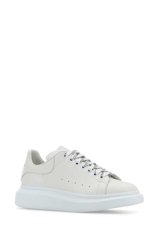 SNEAKER_SRUBBER_553680WIAIG_9007_Image_2