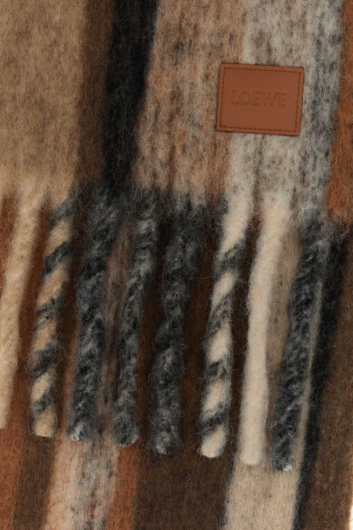 25X190_SCARF_FSA5SS3W01_BEIGEMULTICOLOR_Image_2