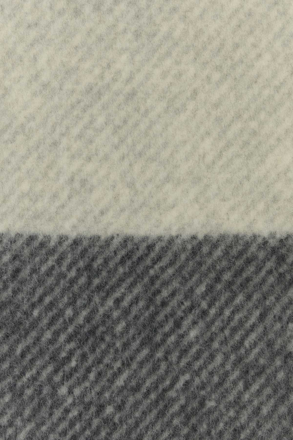 27X212_SCARF_FSA6SS2W01_GREYWHITE_Image_3