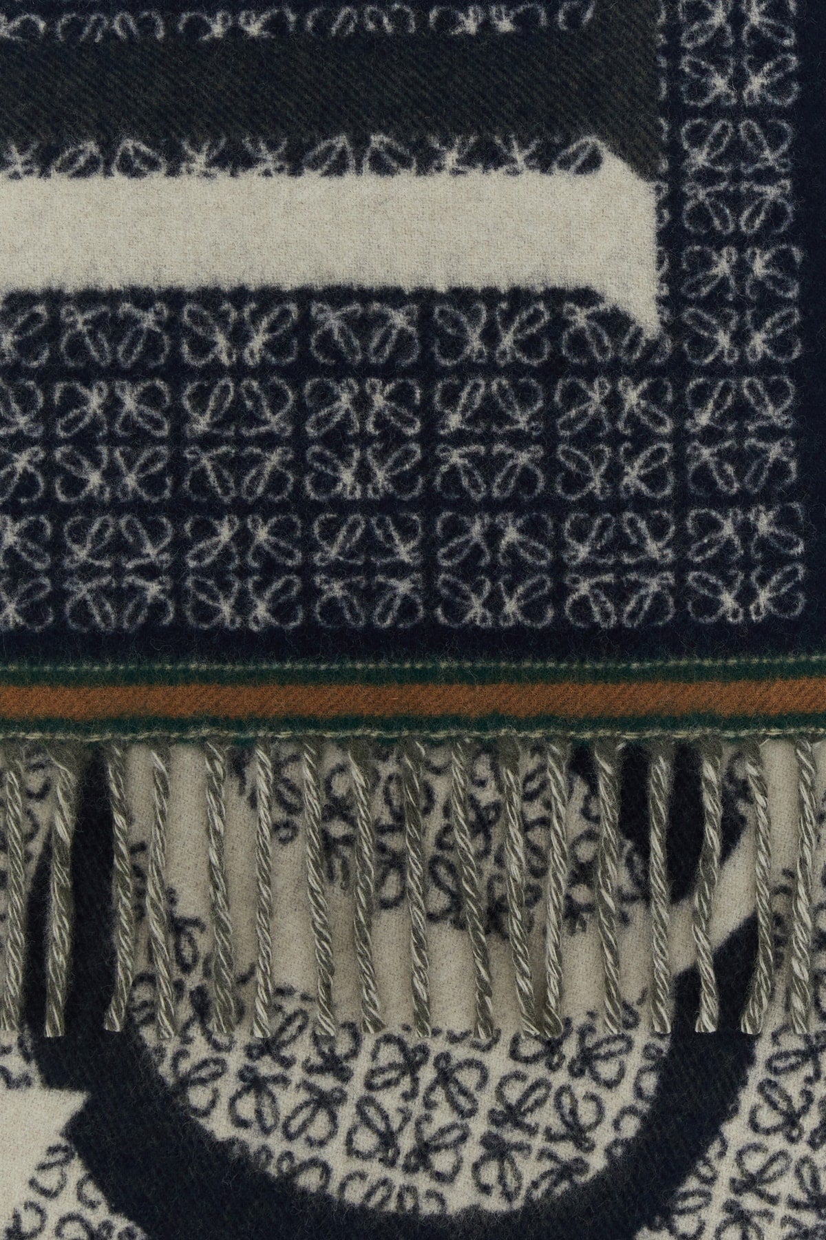 30X180_LOEWE_LOVE_SCARF_F606257X51_NAVYBLUE_Image_2