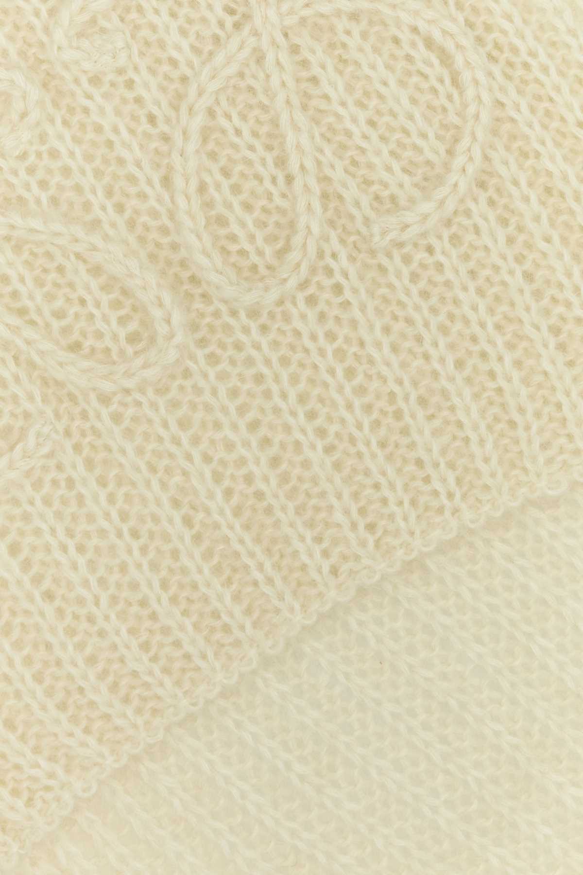 45X250_ANAGRAM_SCARF_F811487X53_WHITE_Image_2
