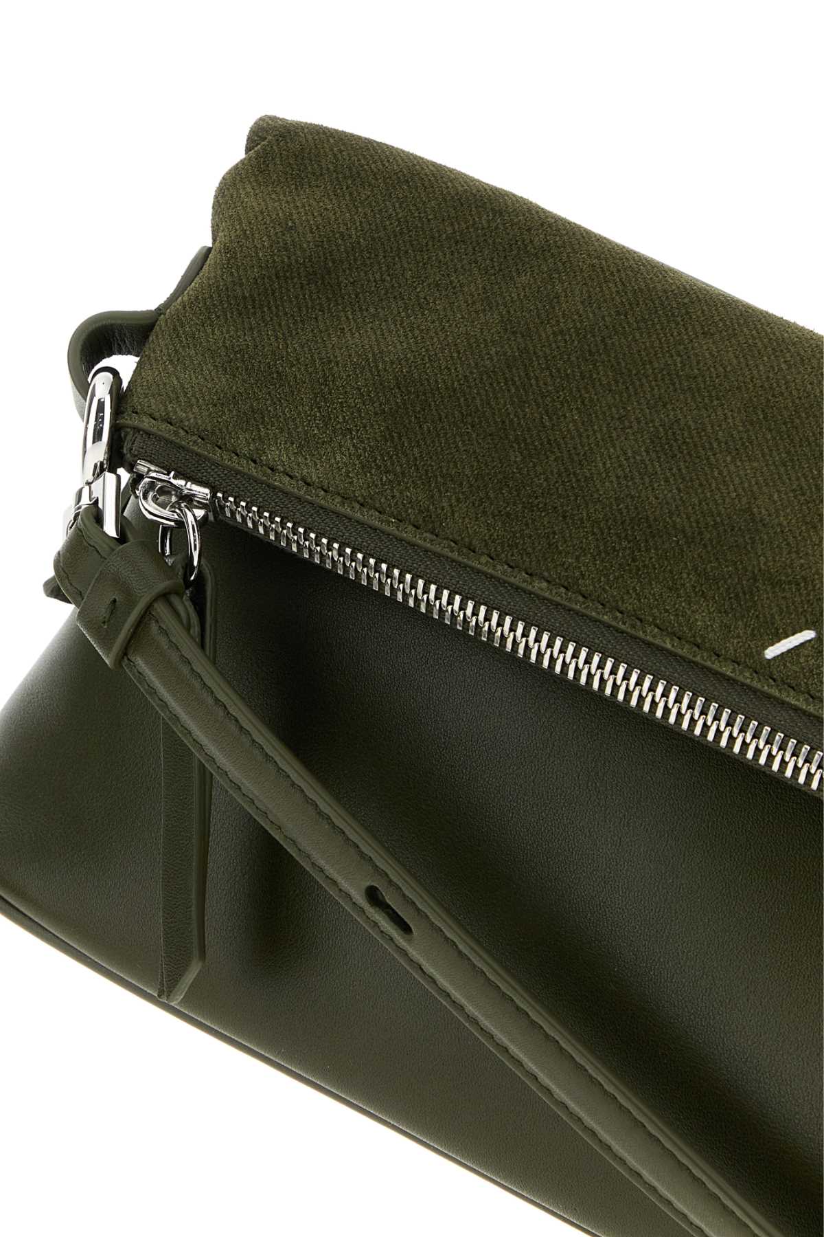 5AC_SOFT_POUCH_SB2WF0007P8991_HB671_Image_4