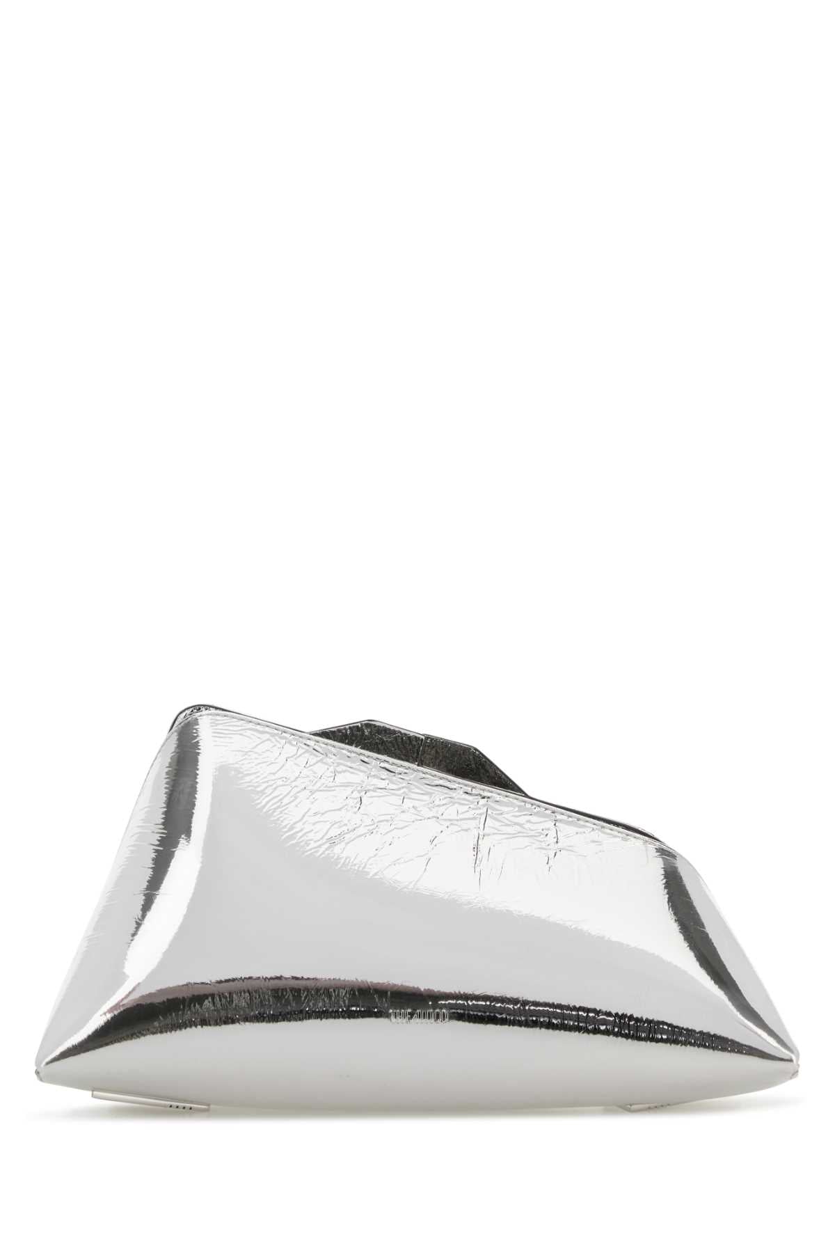 830_PM_CLUTCH_241WAH00001LBT070AA_002_Image_1