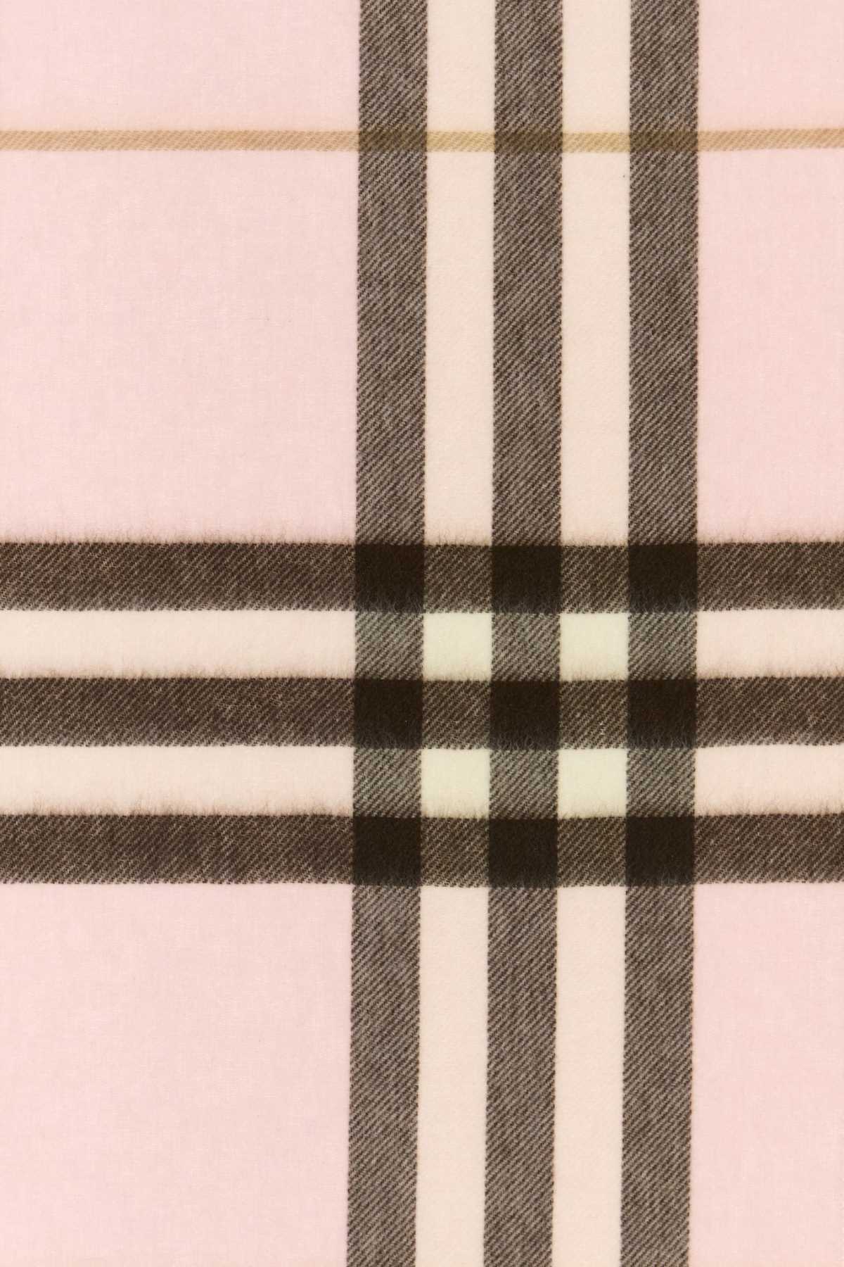 AMU_GIANT_CHK_CS_SC110106C2902_8113947_C2902_Image_3