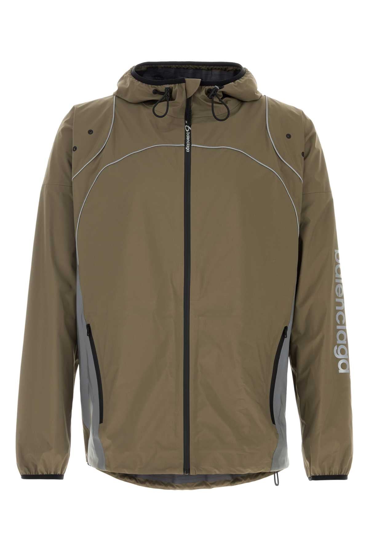 ATHL_Zip-Up_Out_A001YYTUO41_1240_Image_1