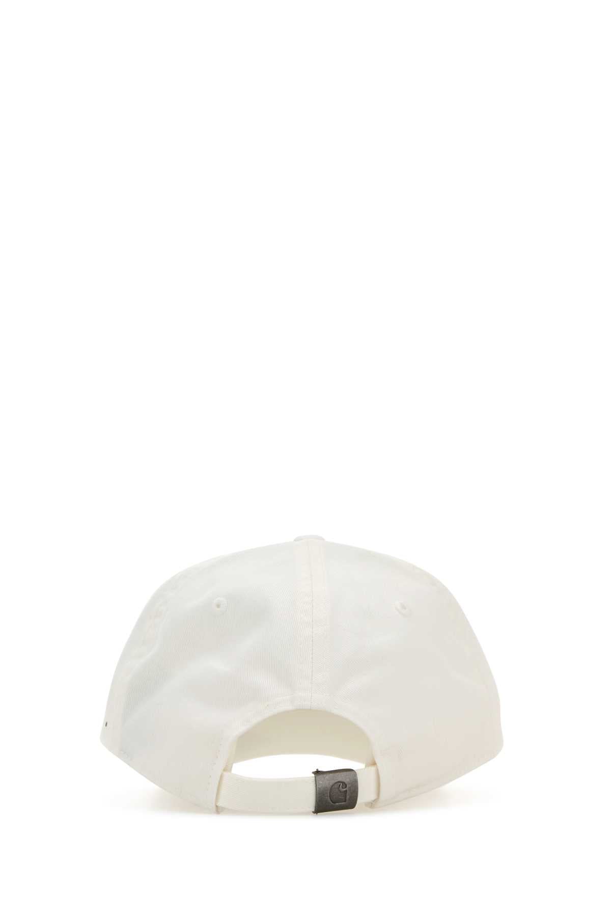 Amour_Cap_I033626_00AXX_Image_3