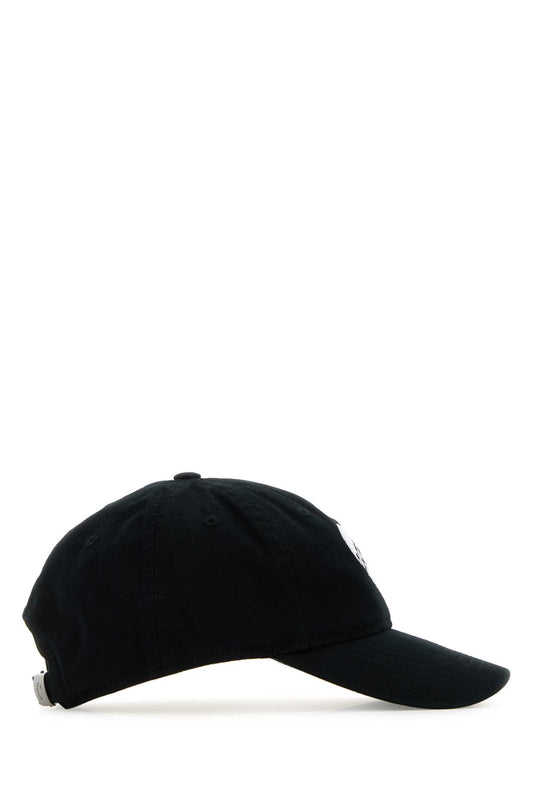 Amour_Cap_I033626_0D2XX_Image_2
