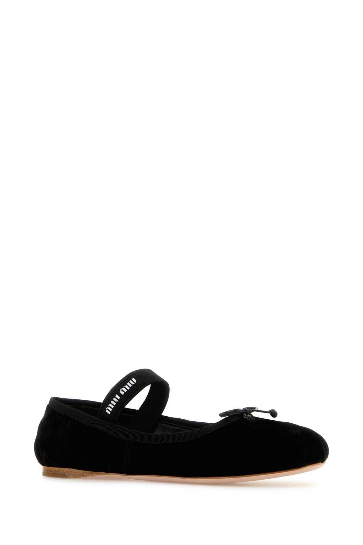 BALLERINE_5F794DFDX05849_F0002_Image_2