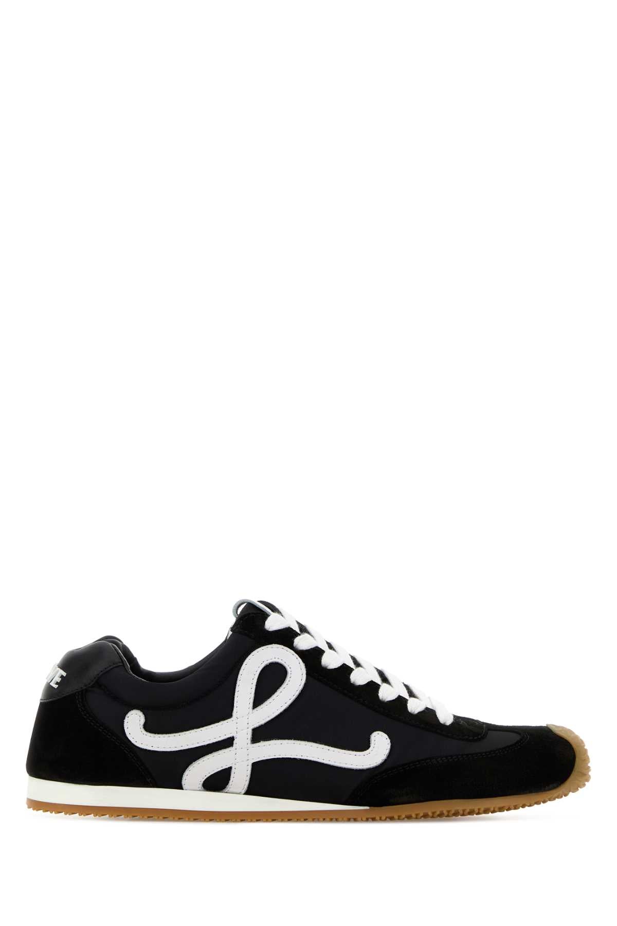 BALLET_RUNNER_20_LBR2282X36_BLACKWHITE_Image_1