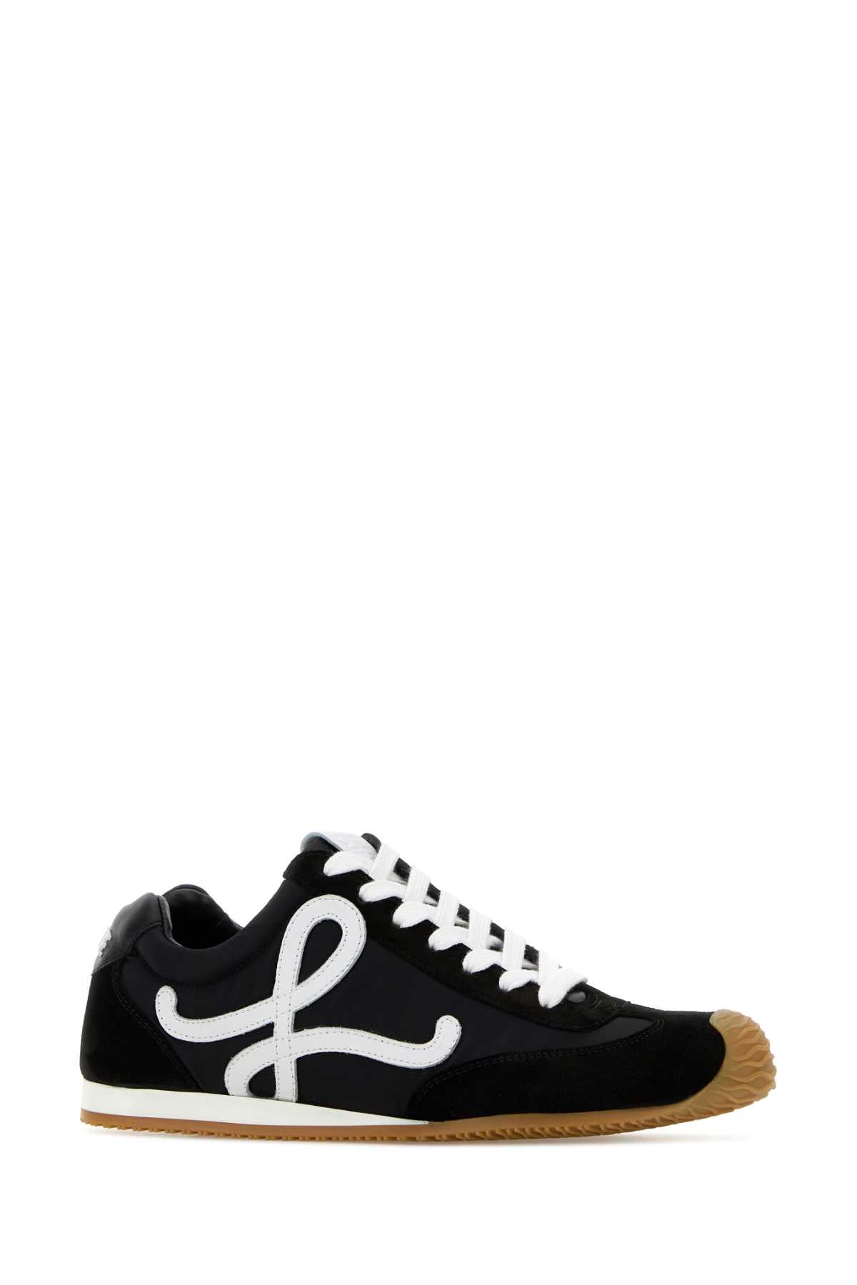 BALLET_RUNNER_20_LBR2282X36_BLACKWHITE_Image_2