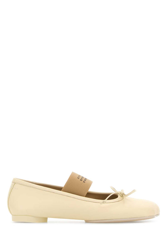 BALLET_SHOE_S59WZ0099P3628_T2024_Image_1