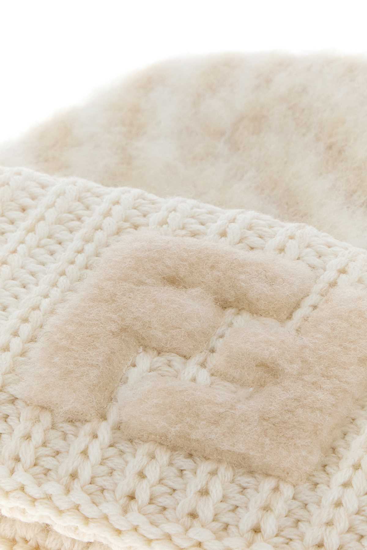 BEANIE_ALPACA_GARZATA_FXQ112AYKM_F0QM0_Image_3