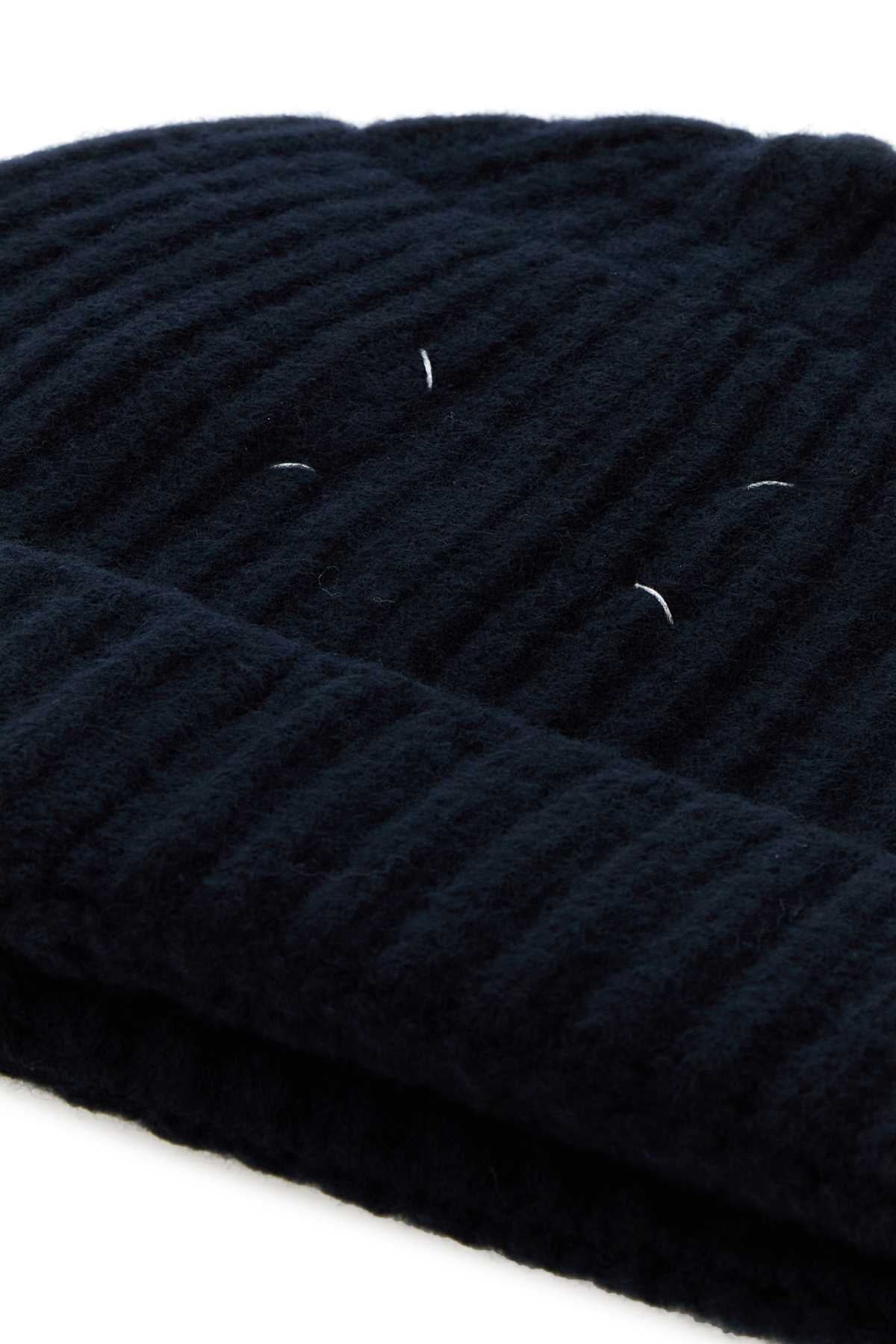 BEANIE_S50TB0016M13226_511_Image_3