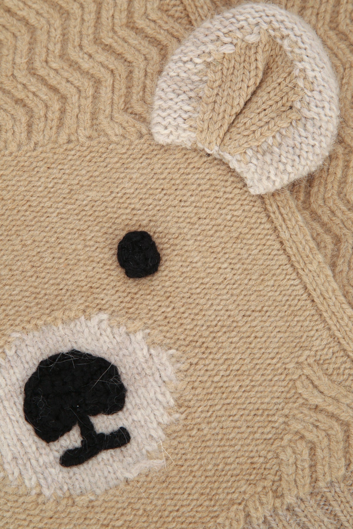 BEAR_KNIT_SCARF_8108801_A2015_Image_3