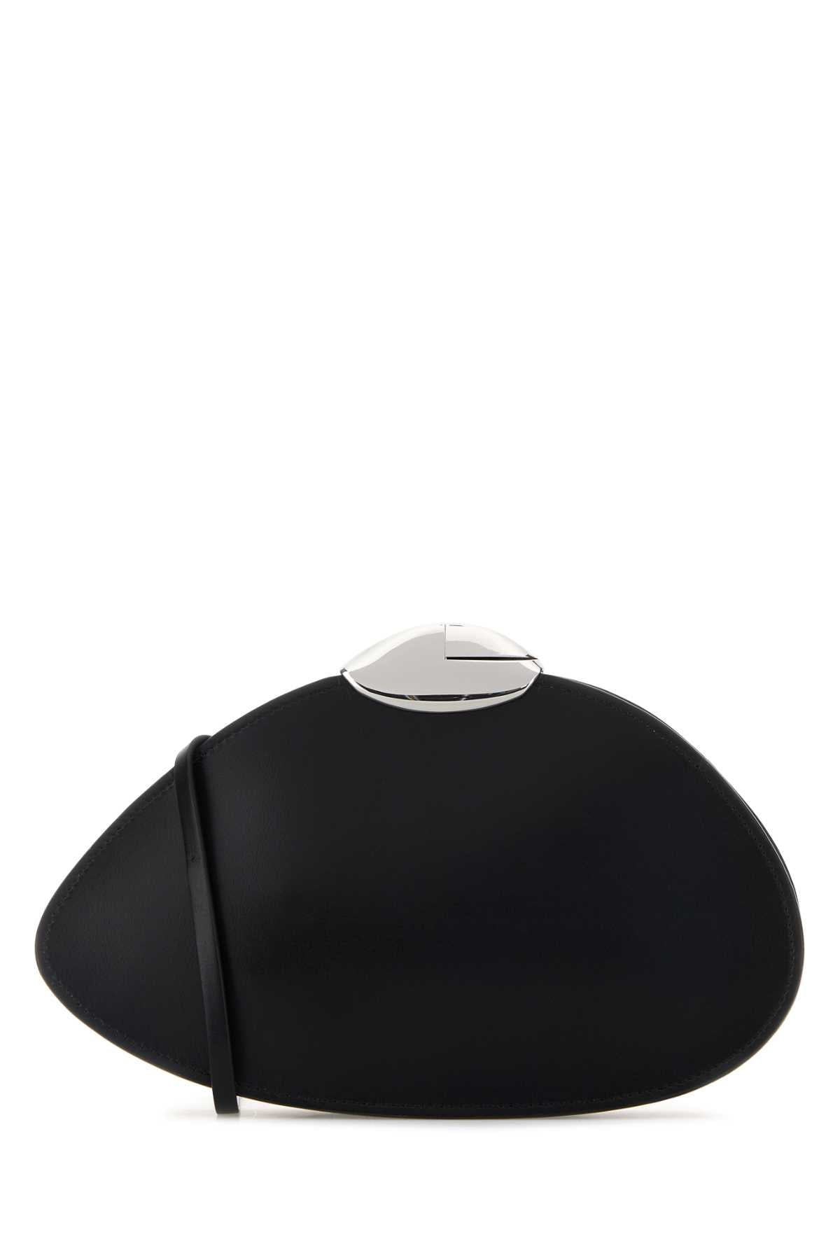 BELLE_DE_JOUR_0089052_NIGHTLY_Image_3