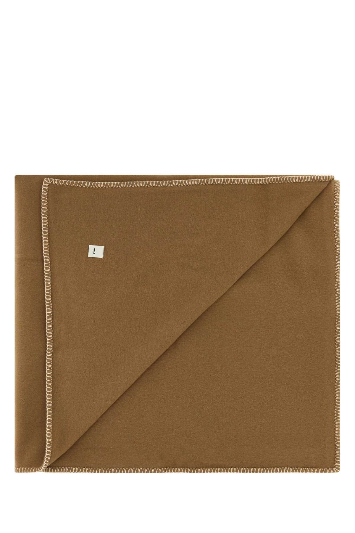 BLANKETS_LBCA130x180_OAK_Image_2