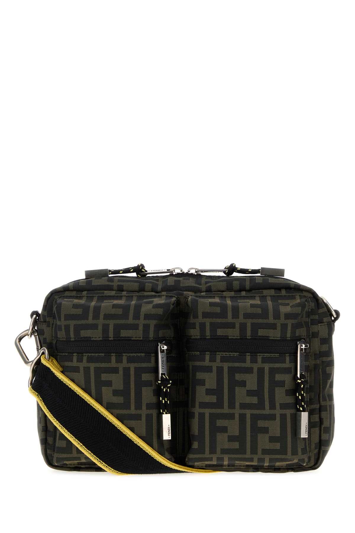 CAMERA_CASE_FF_LIGHT_7VA695B12N_F1PR4_Image_1