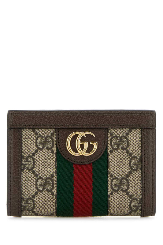CARDHOLDER_81329696IWG_8745_Image_1