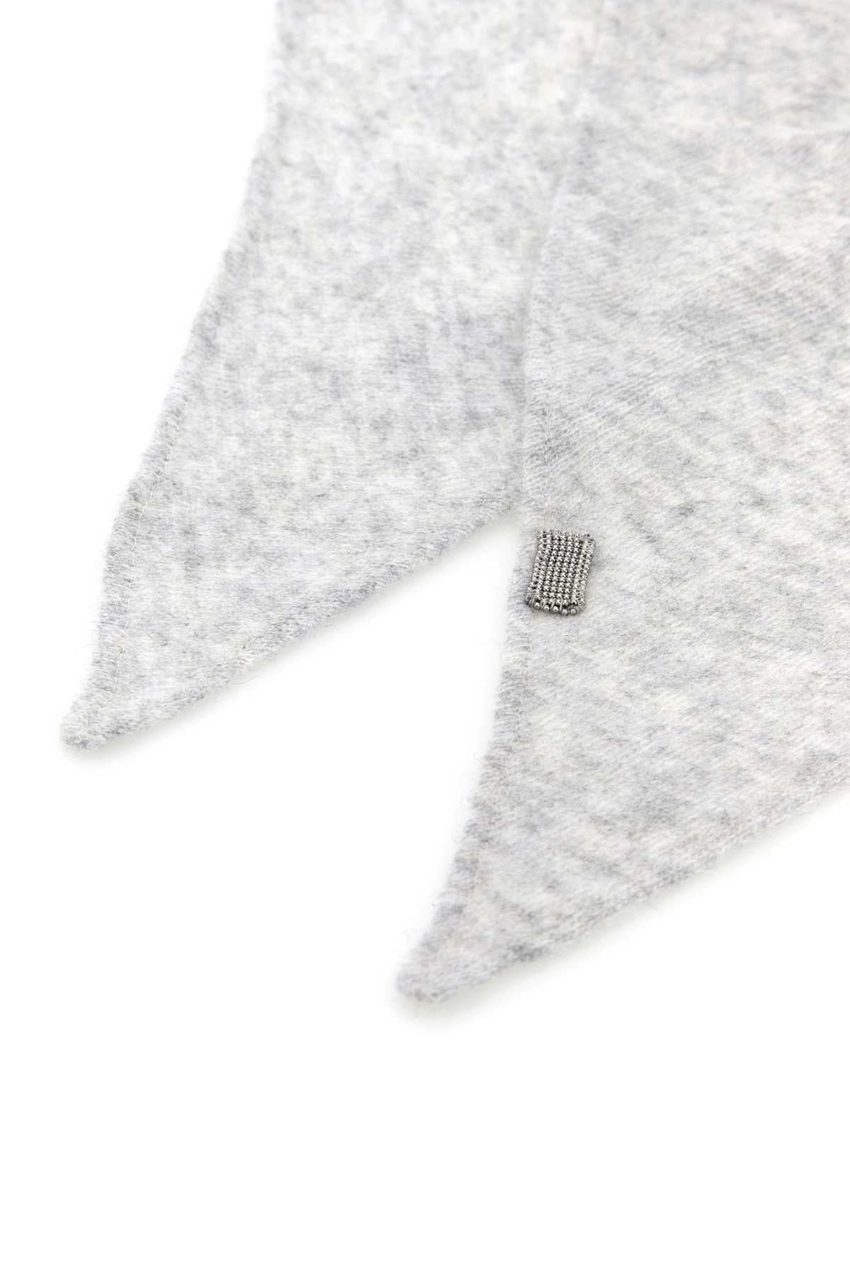 CASHMERE_SCARF_MFOUFSW05_CAE76_Image_2