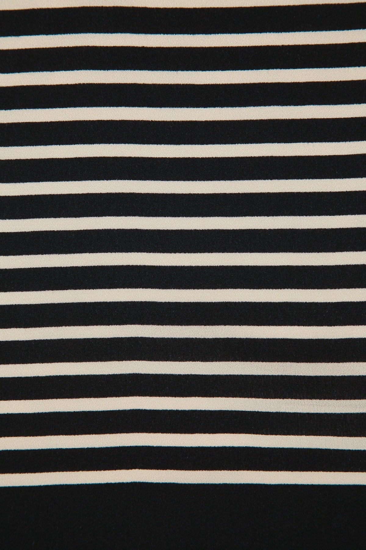 CENTERED_MONOGRAM_SILK_SCARF_211853801_902_Image_3