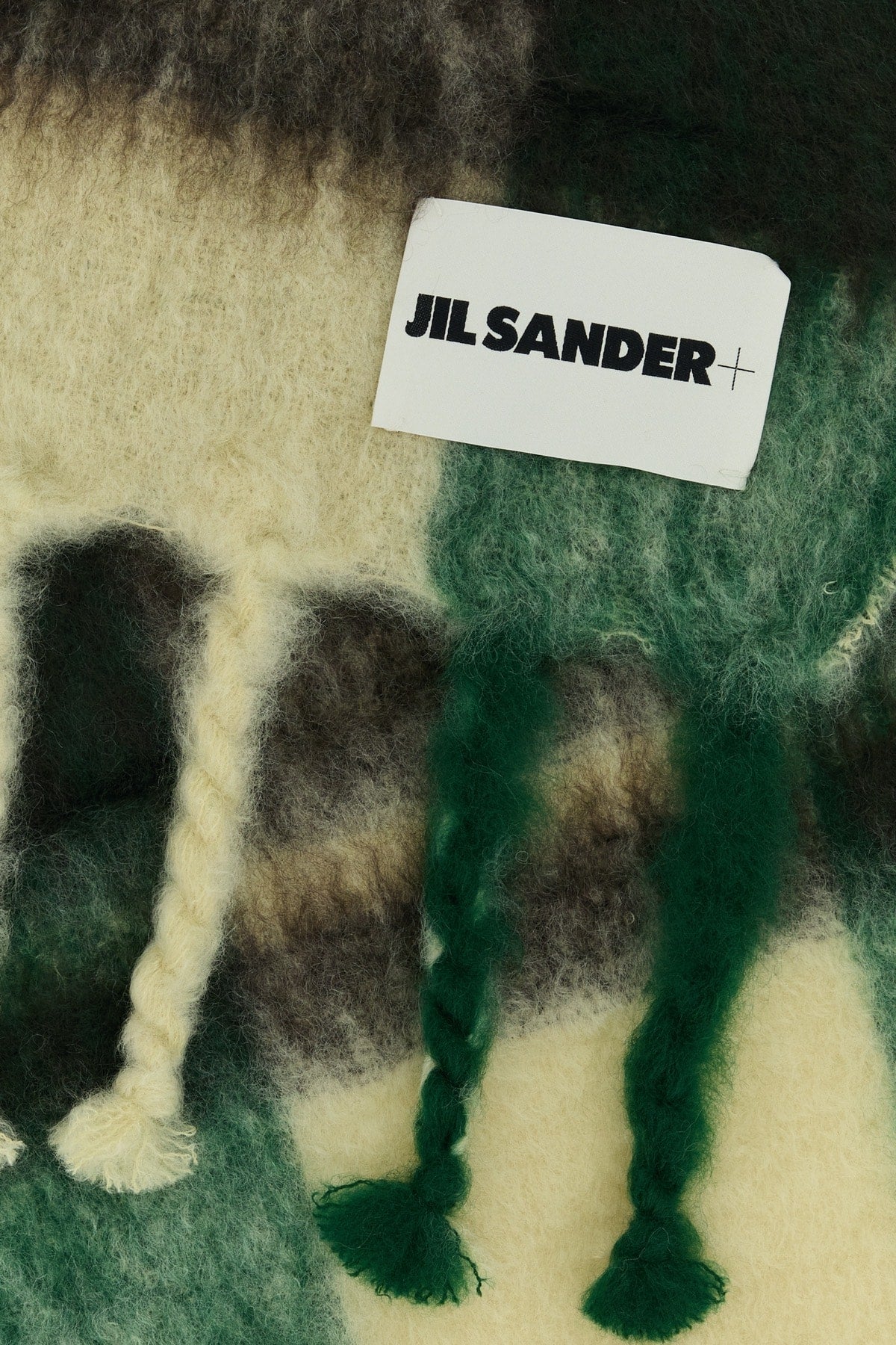 CHECKS_SCARF_J40TE0124J40041_745_Image_2