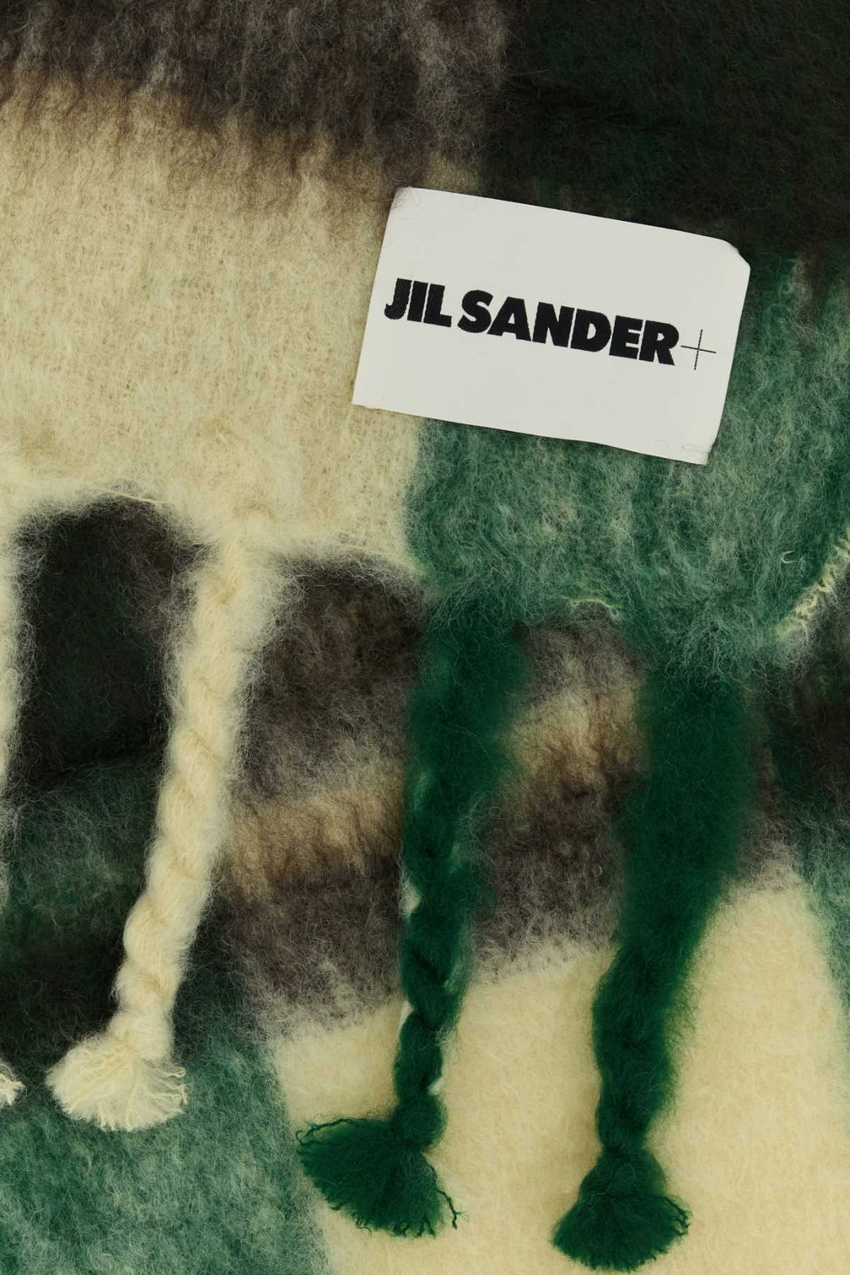 CHECKS_SCARF_J40TE0124J40041_745_Image_2
