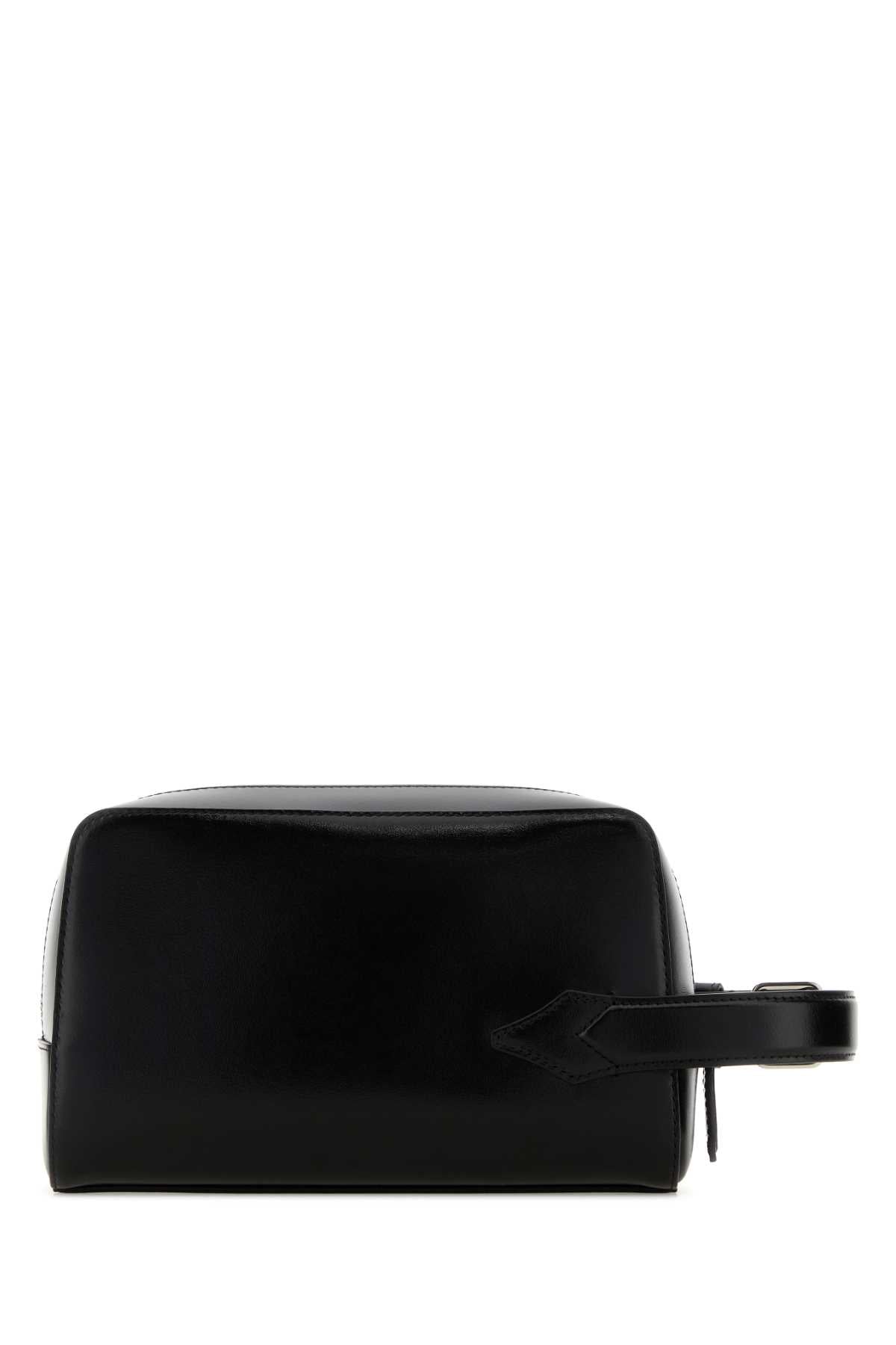 CLUTCH_220408_000_Image_3