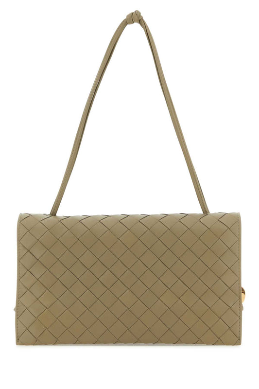 CLUTCH_717435VCPP3_1520_Image_1