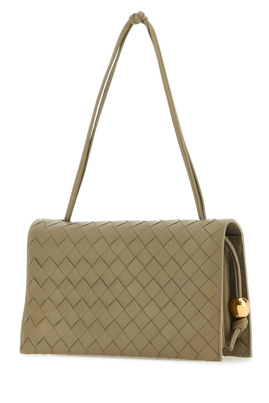 CLUTCH_717435VCPP3_1520_Image_2
