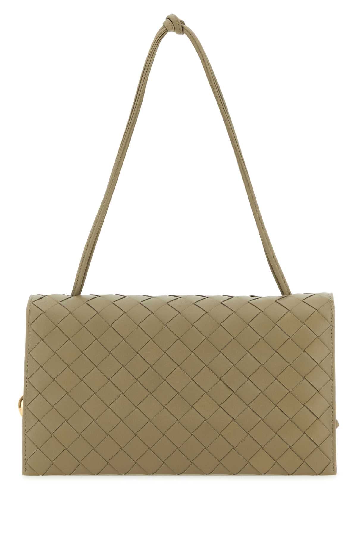 CLUTCH_717435VCPP3_1520_Image_3