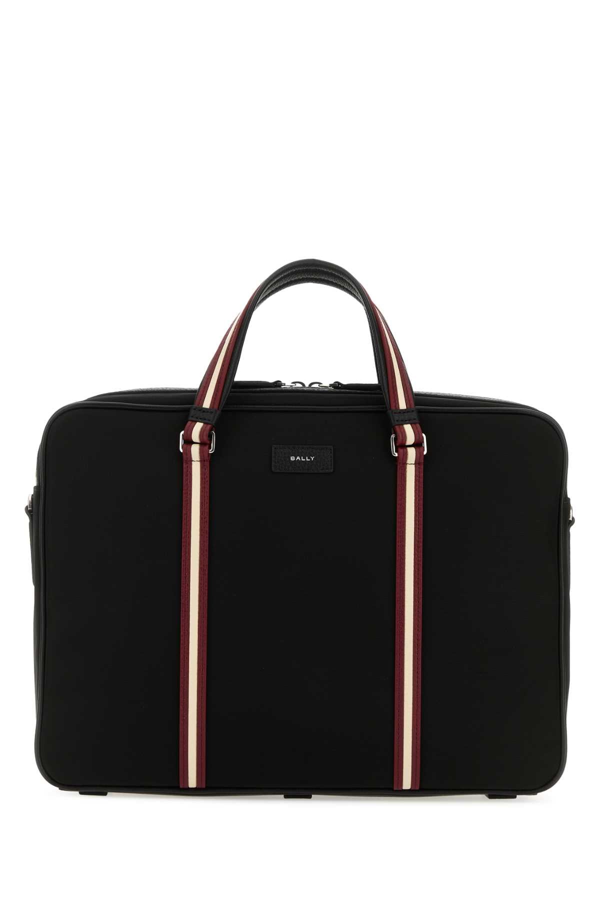 CODE_BRIEFCASE_MAB01LNY220_U901P_Image_1