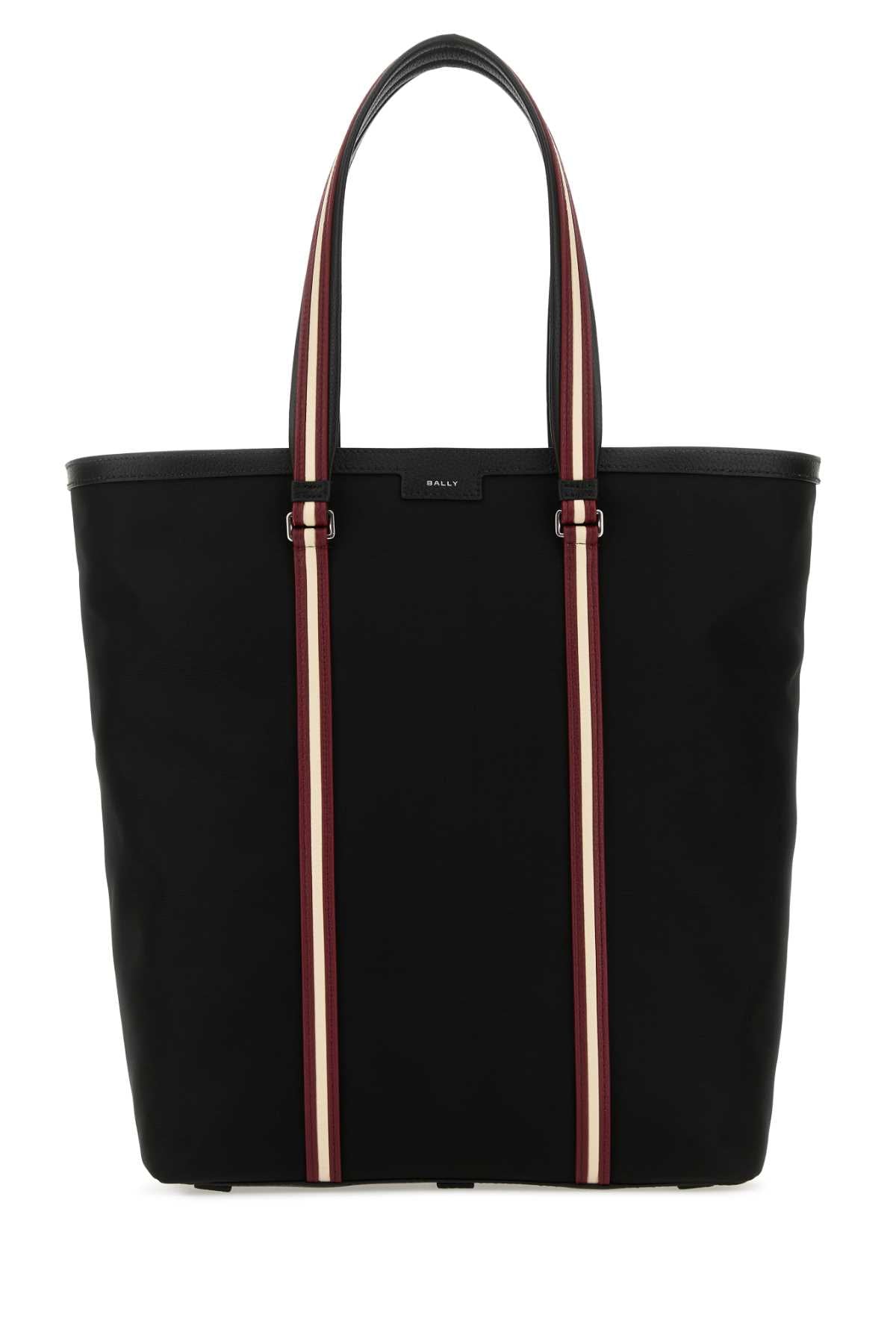 CODE_TOTE_NS_MAE03ANY220_U901P_Image_1