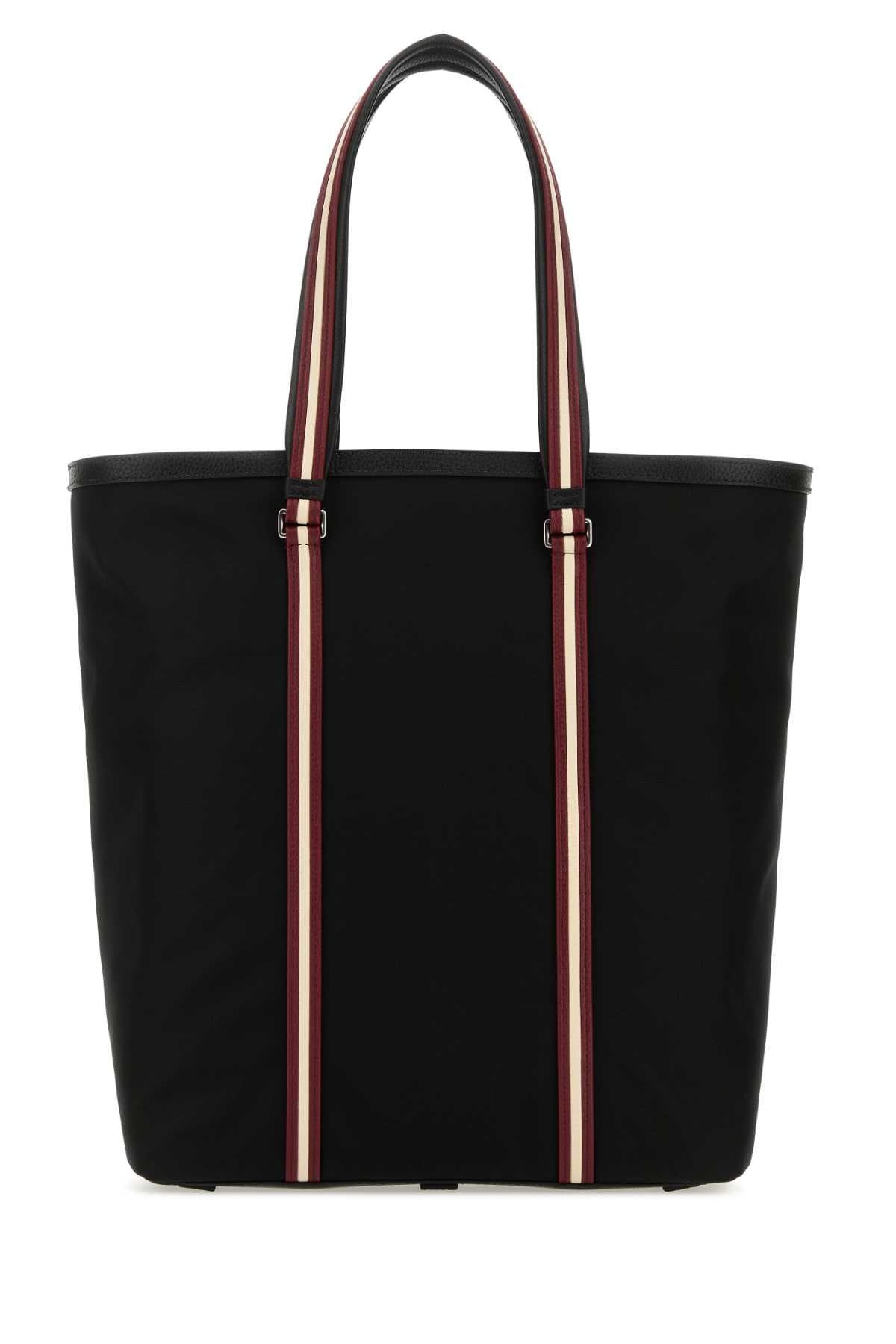 CODE_TOTE_NS_MAE03ANY220_U901P_Image_3