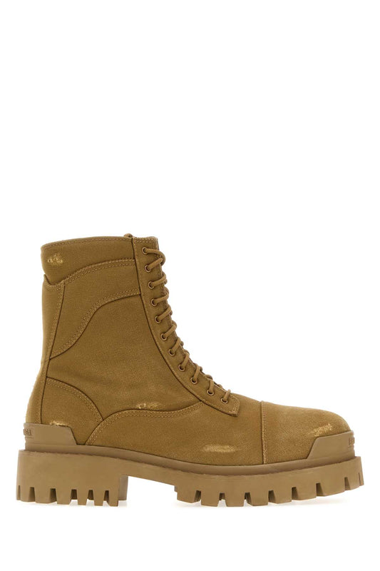 COMBAT_STRIKE_L20_845015W2H11_2200_Image_1