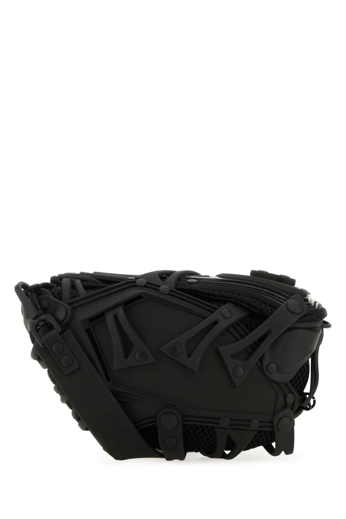 COVER_I14BKBKPV00_BLACK_Image_3