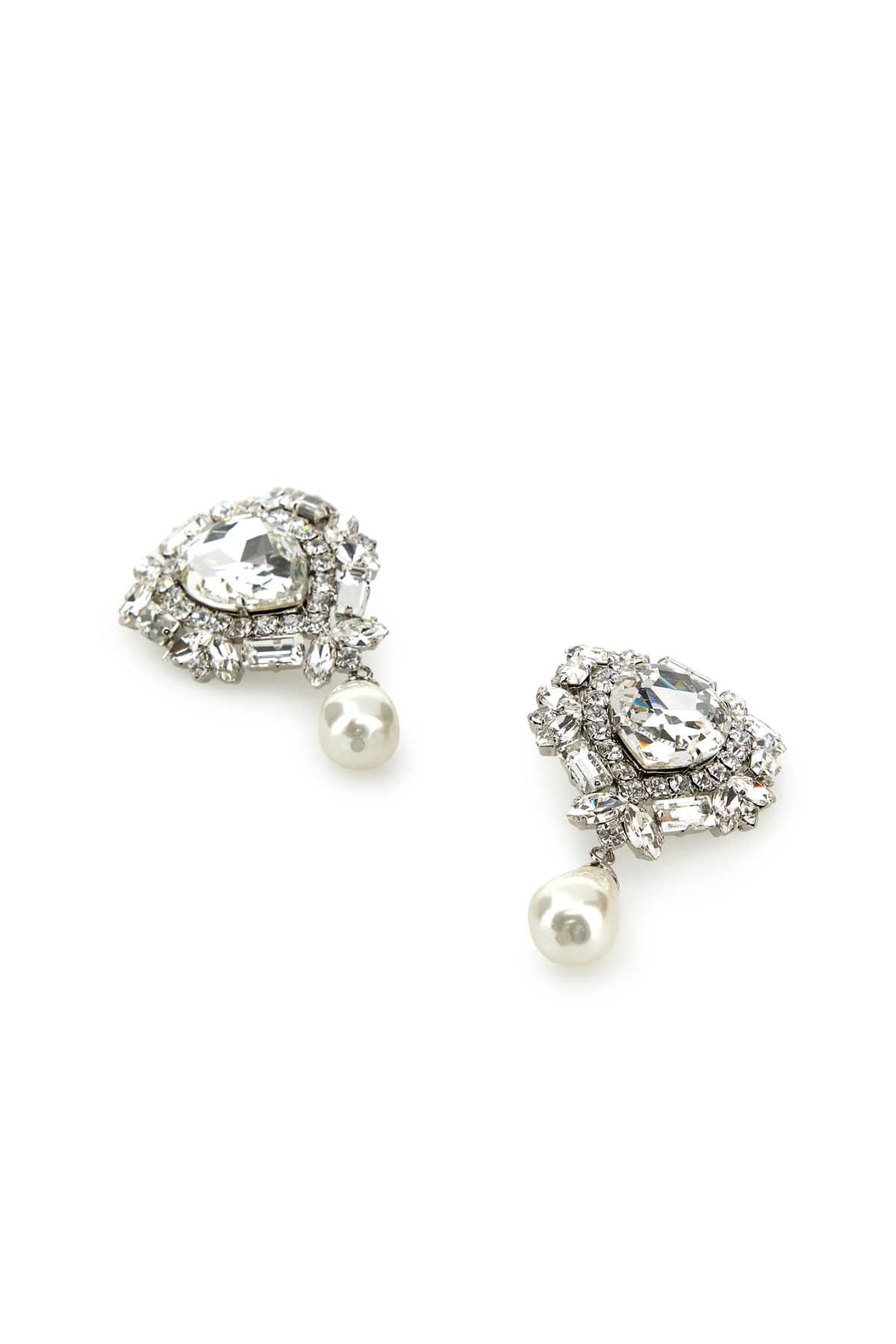 CRYSTAL_EARRINGS_WITH_PEARL_PENDANT_FABA3210J0034_0001_Image_2