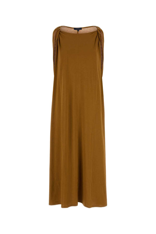 DEBBY_ROB1624_MAR0725S_Image_1