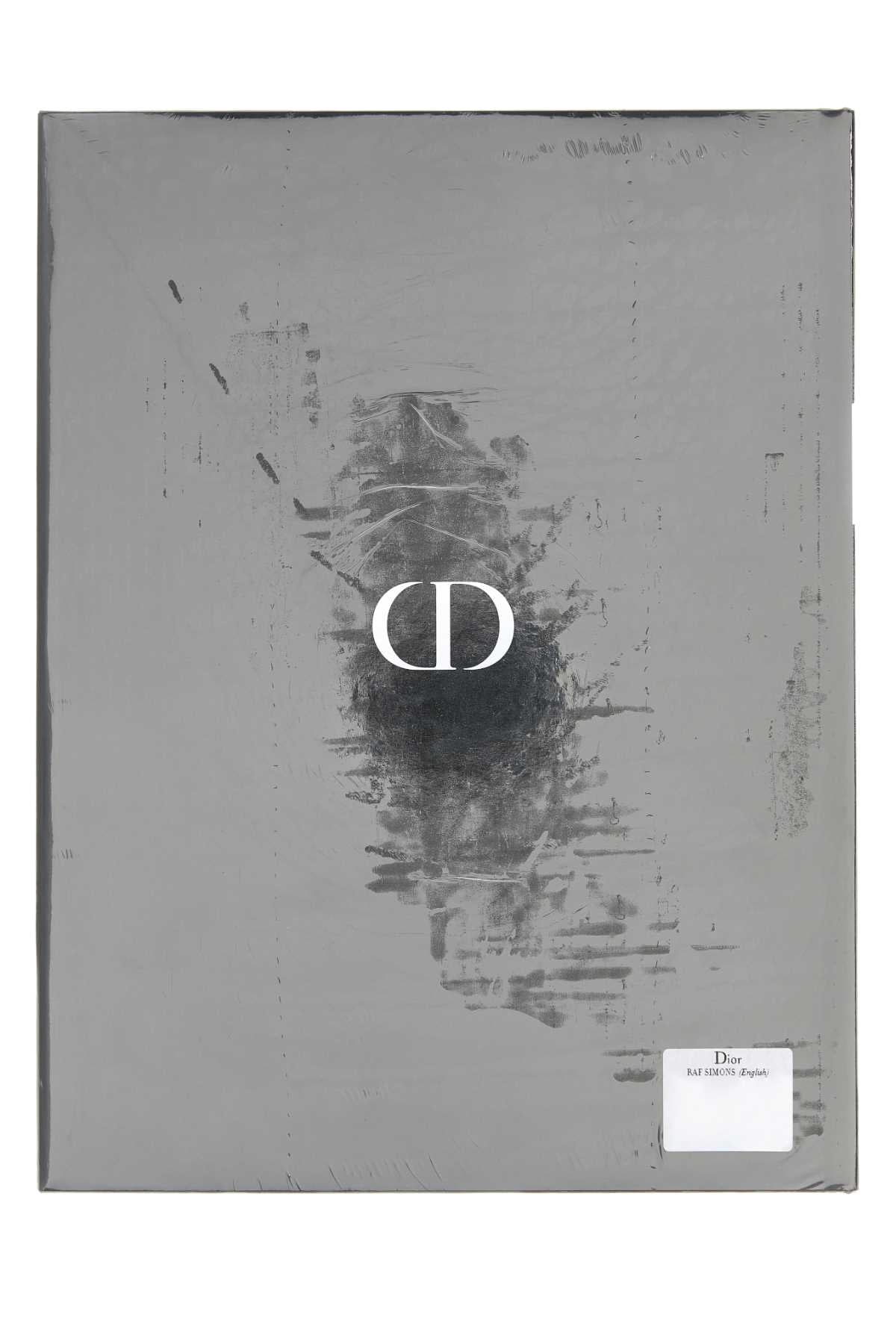 DIOR_BY_RAF_SIMONS_9781649800213_000_Image_2