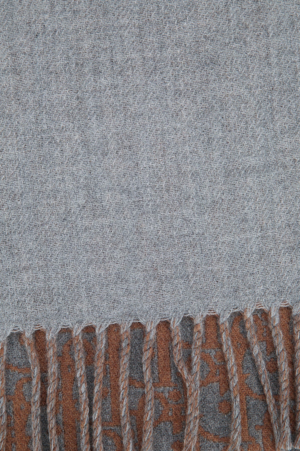 DIOR_OBLIQUE_SCARF_49E0005A0982_881_Image_2