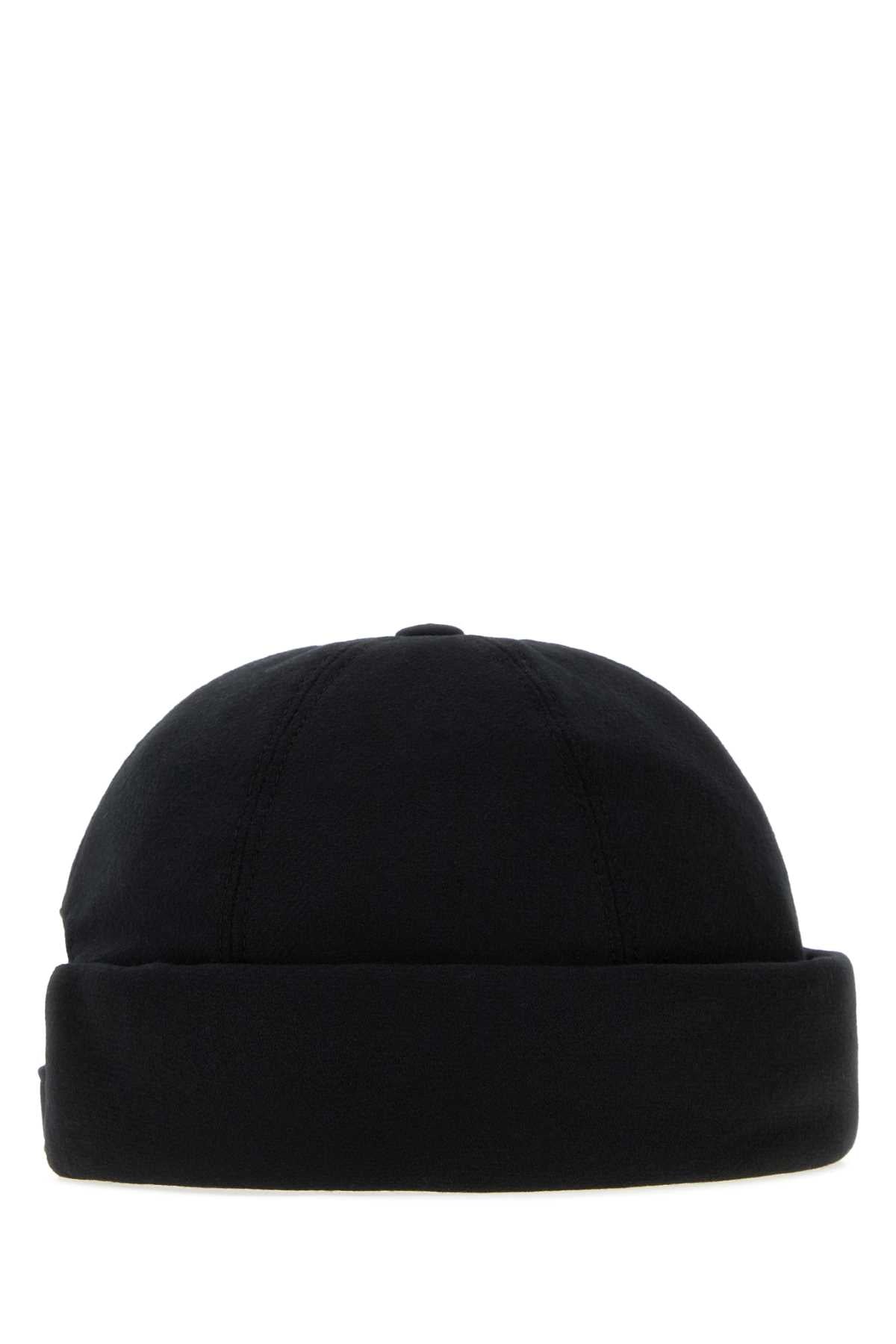DOCKER_HAT_GM004154TE23736_UC003_Image_2
