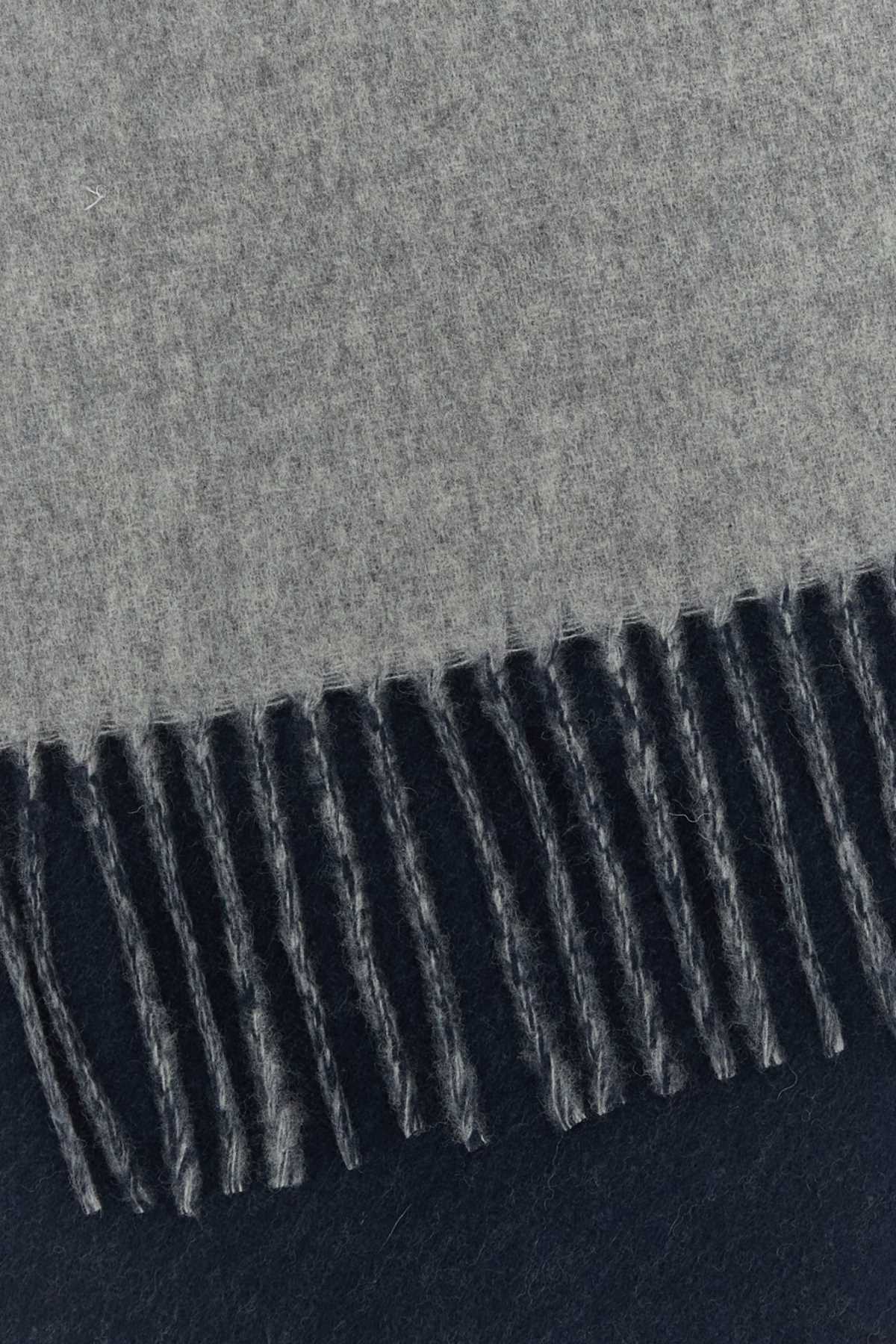 DOUBLE_FACE_SCARF_81030006W01MK_P407_Image_3