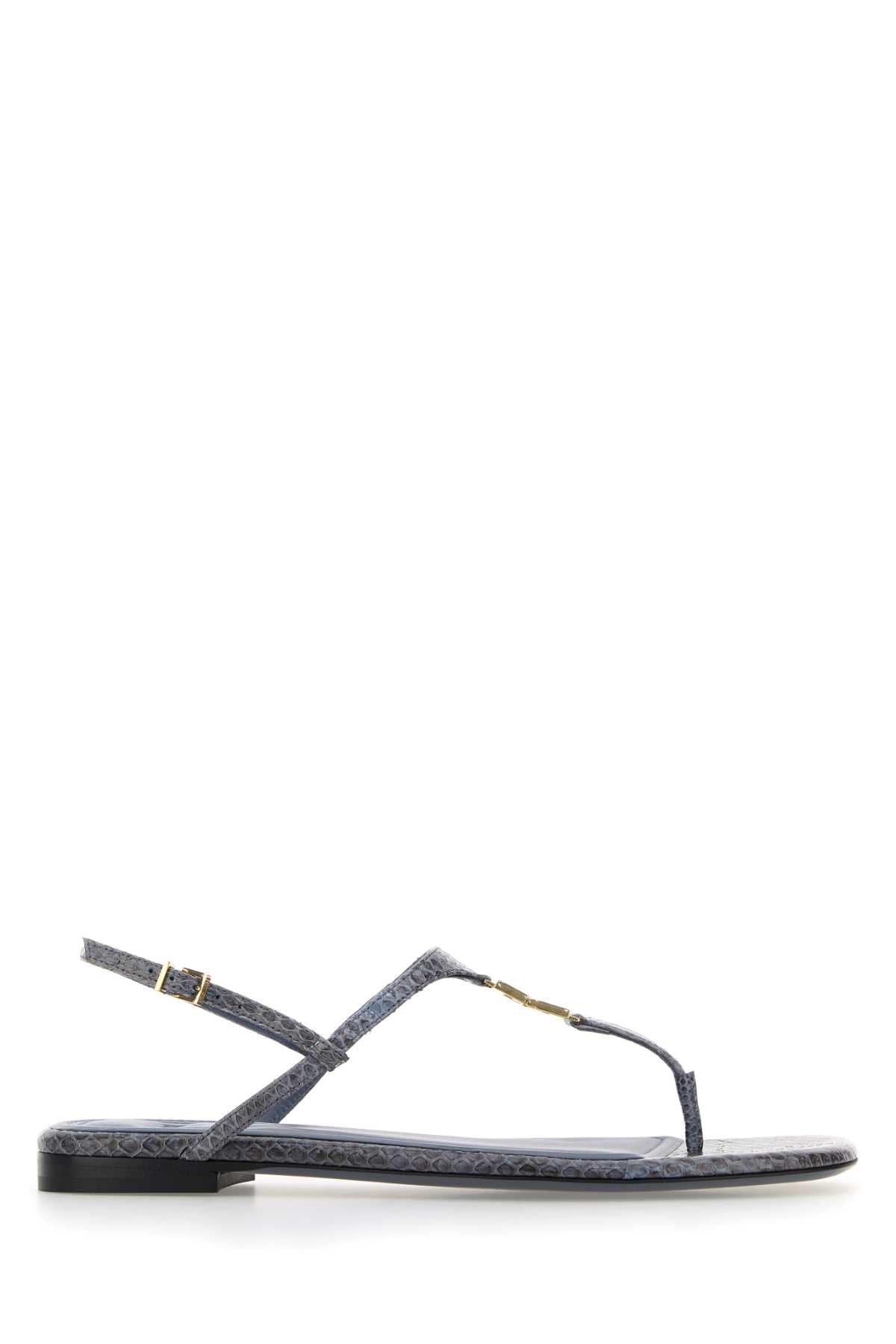 FOLD_AYERS_CLIVREA_8Y8713AUED_F1SJ4_Image_1